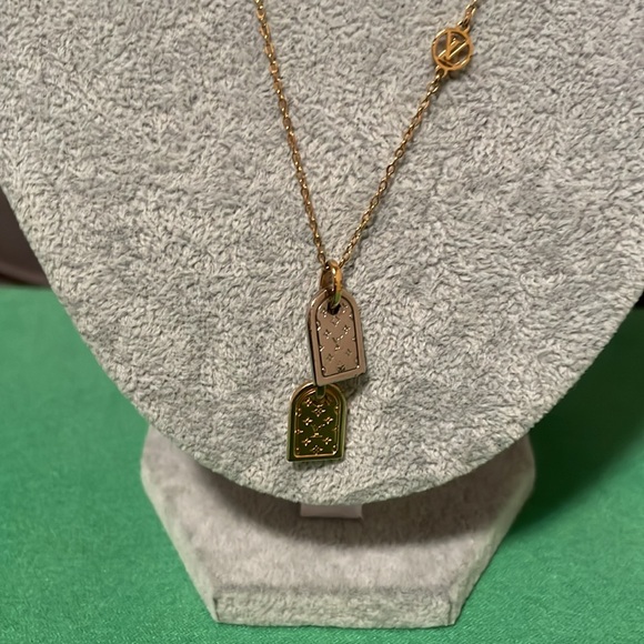Louis Vuitton Nanogram Necklace Length - Picture 2 of 7